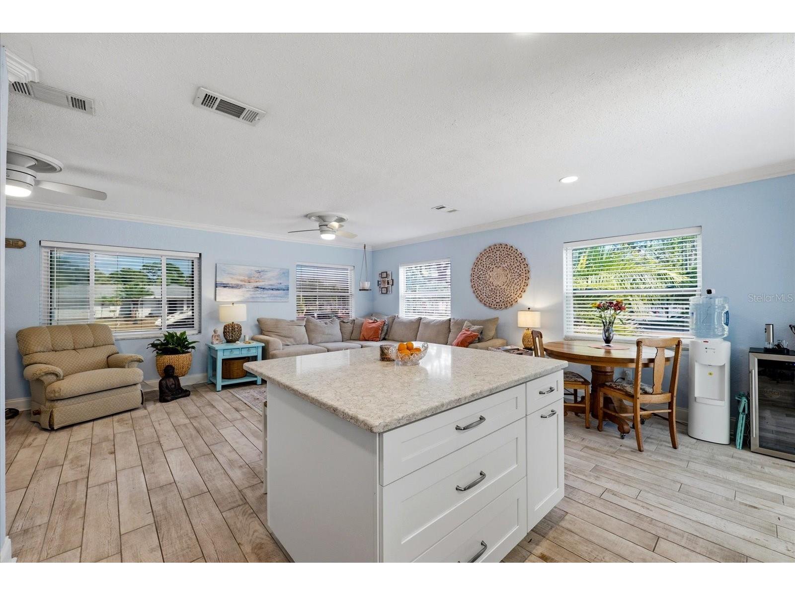 712 S Glenwood Avenue Clearwater FL 33756 TB8503961 image10