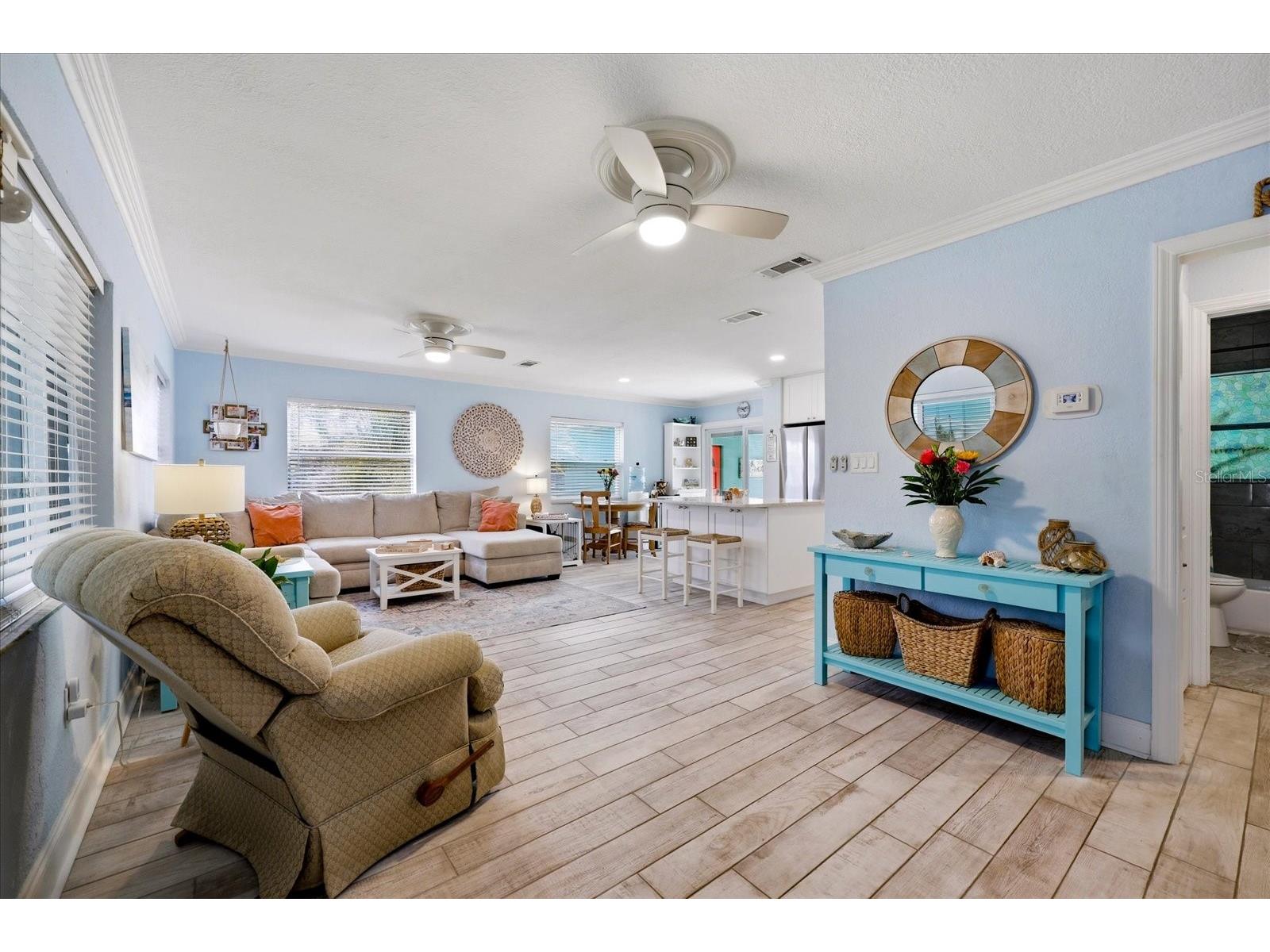 712 S Glenwood Avenue Clearwater FL 33756 TB8503961 image3