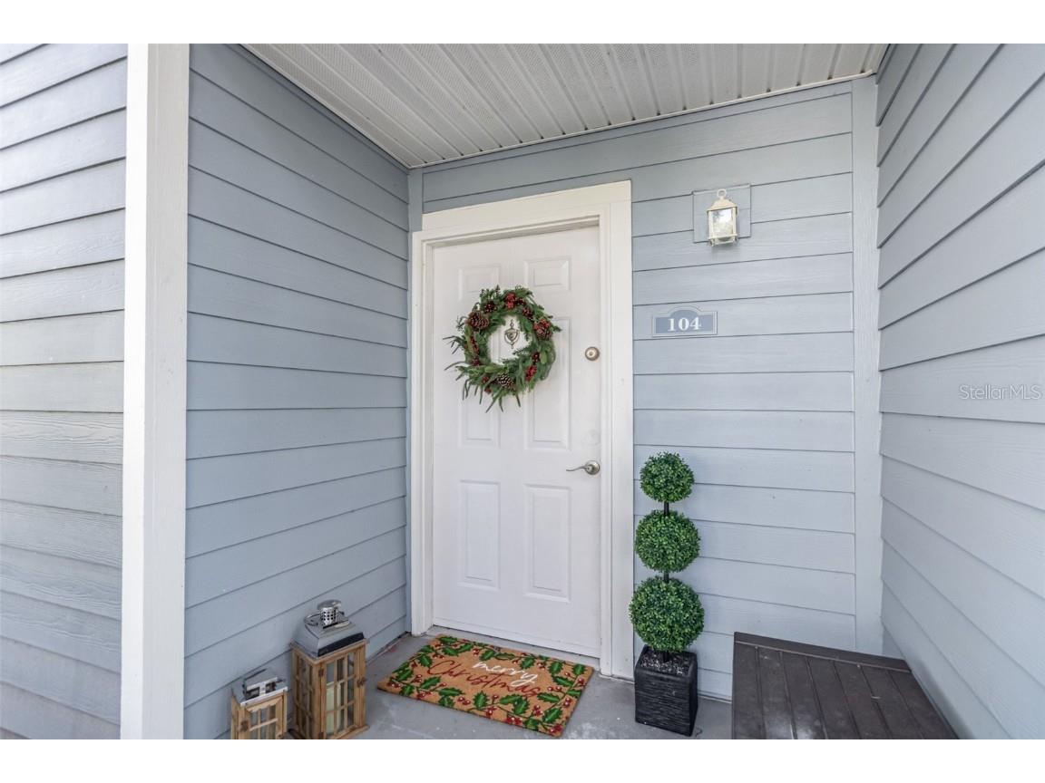 712 Secret Harbor Lane #104 Lake Mary FL 32746 V4946106 image2