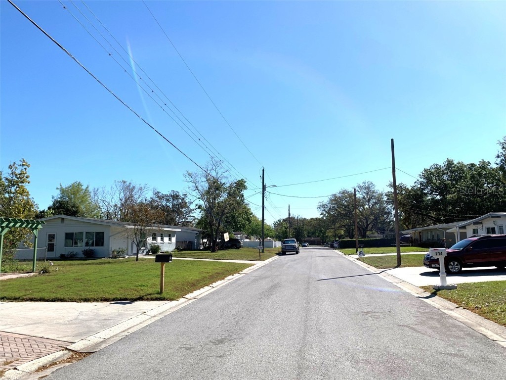 712 W 116th Avenue Tampa FL 33612 TB8445138 image29