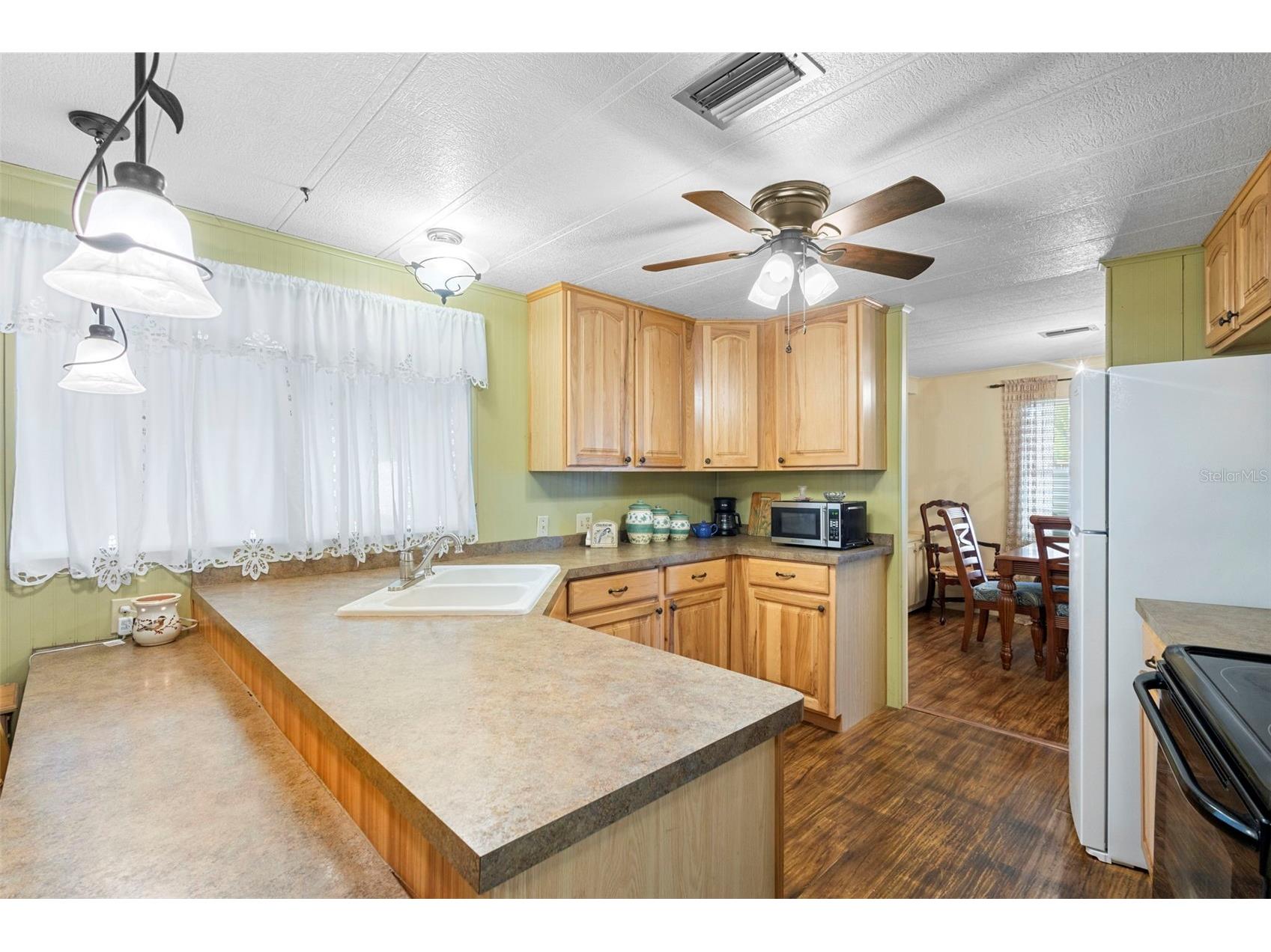 712 Whippoorwill Lane Osteen FL 32764 V4941713 image11