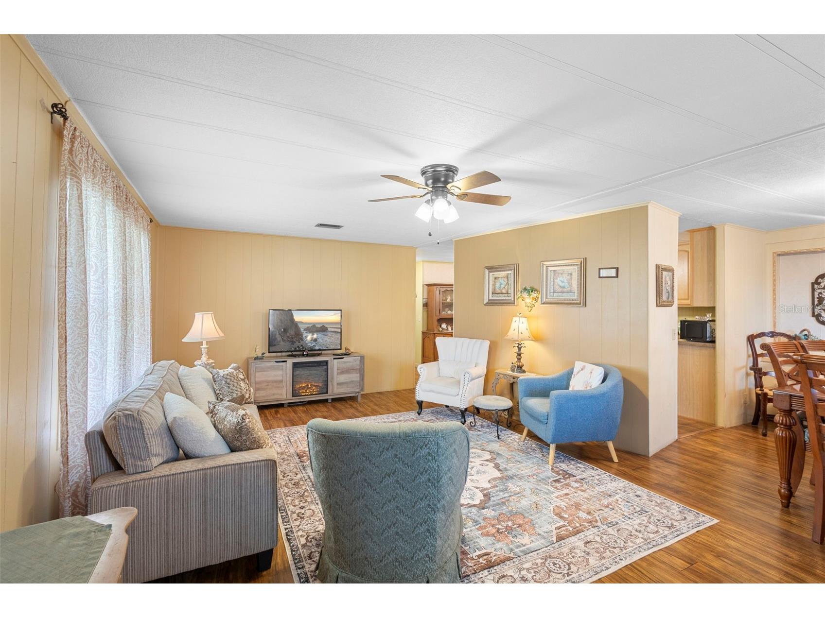 712 Whippoorwill Lane Osteen FL 32764 V4941713 image2