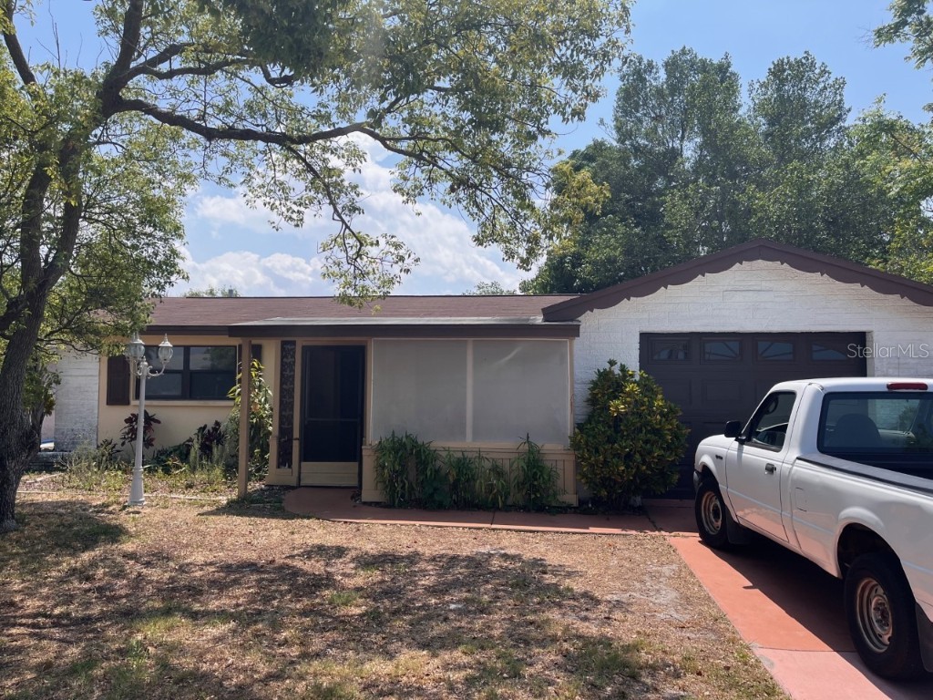 7120 King Arthur Drive Port Richey FL 34668 W7854138 image1