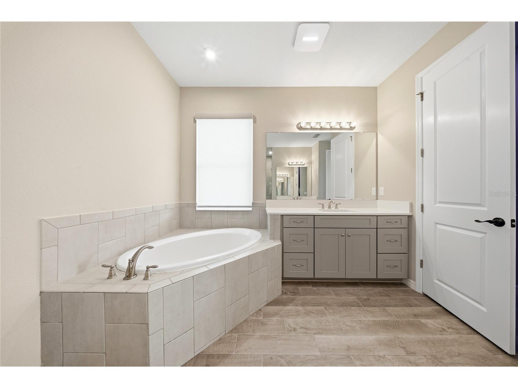 7121 Bradbury Circle Wesley Chapel FL 33545 TB8498607 image39