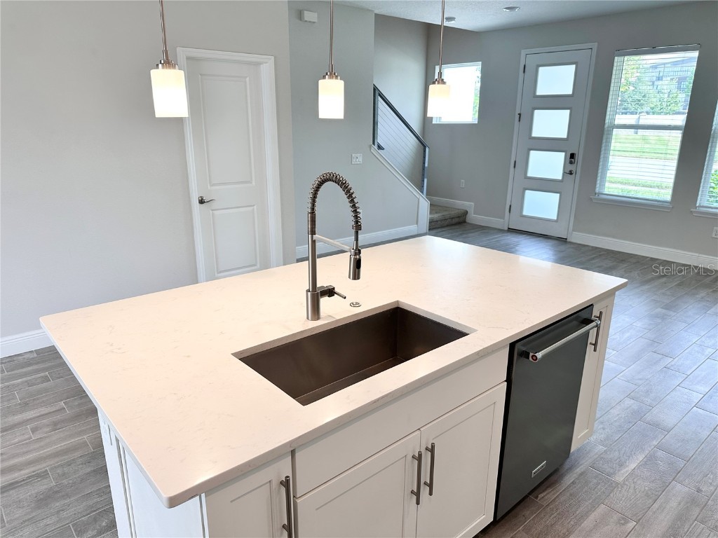 7121 Carrickbend Lane Orlando FL 32819 - BID SAND LAKE O6332870 image5