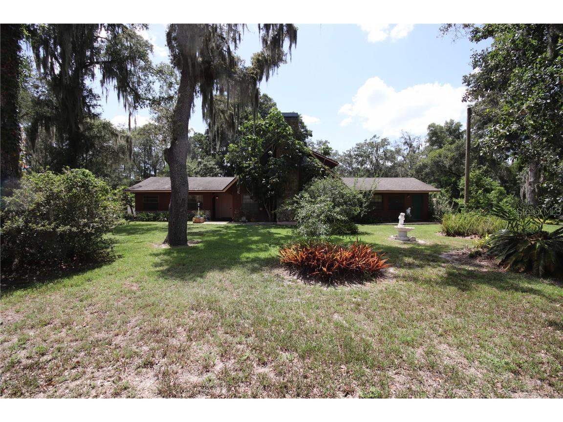 7121 Lithia Pinecrest Road Lithia FL 33547 T3393121 image1
