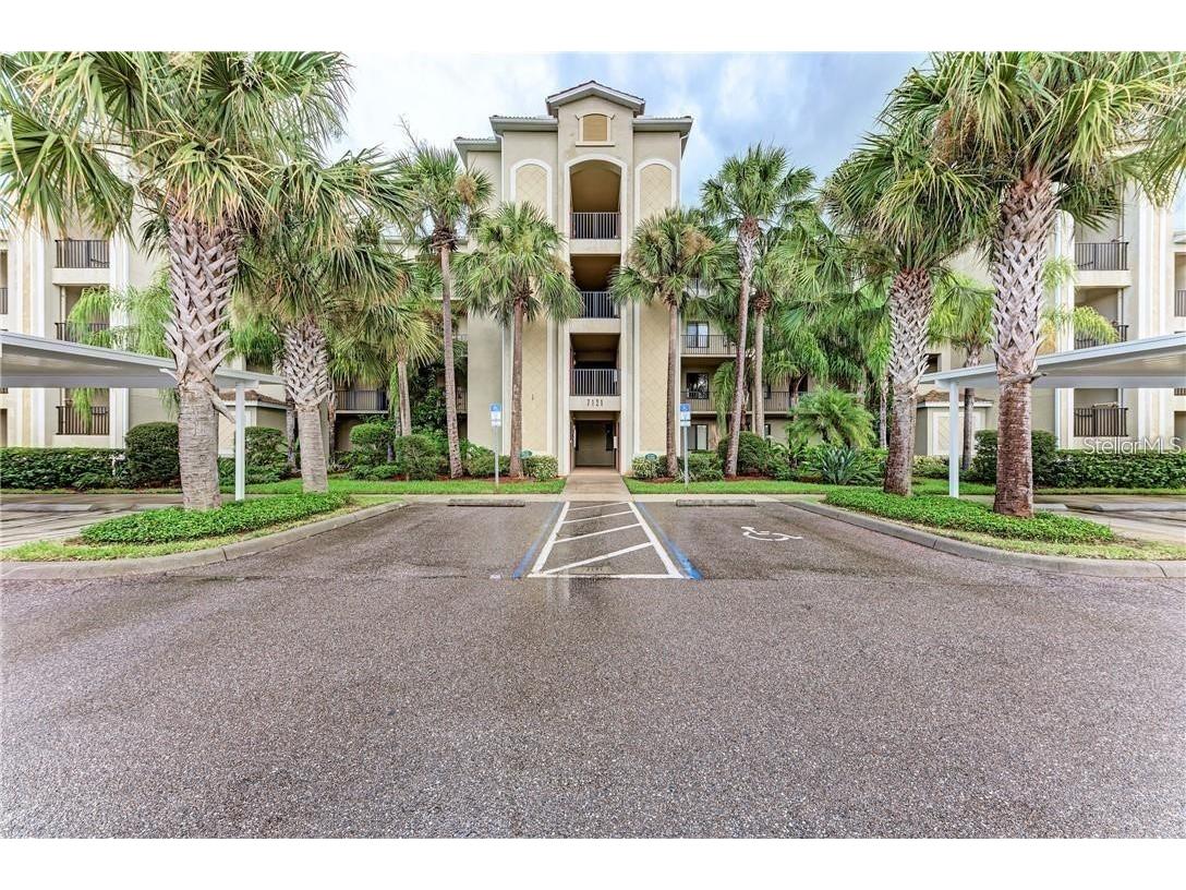 7121 River Hammock Drive #205 Bradenton FL 34212 A4682121 image2