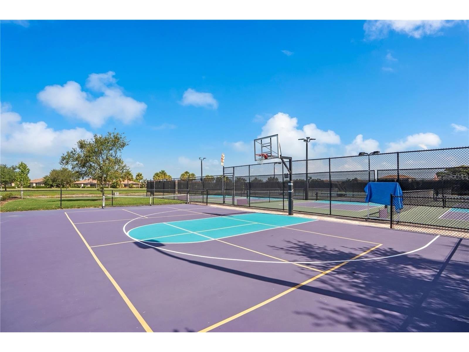 7121 River Hammock Drive #303 Bradenton FL 34212 A4683789 image58