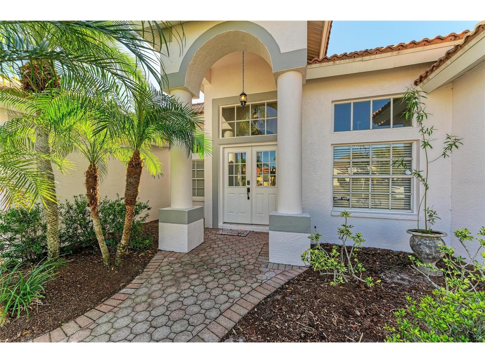 7122 42nd Court E Sarasota FL 34243 A4681448 image2
