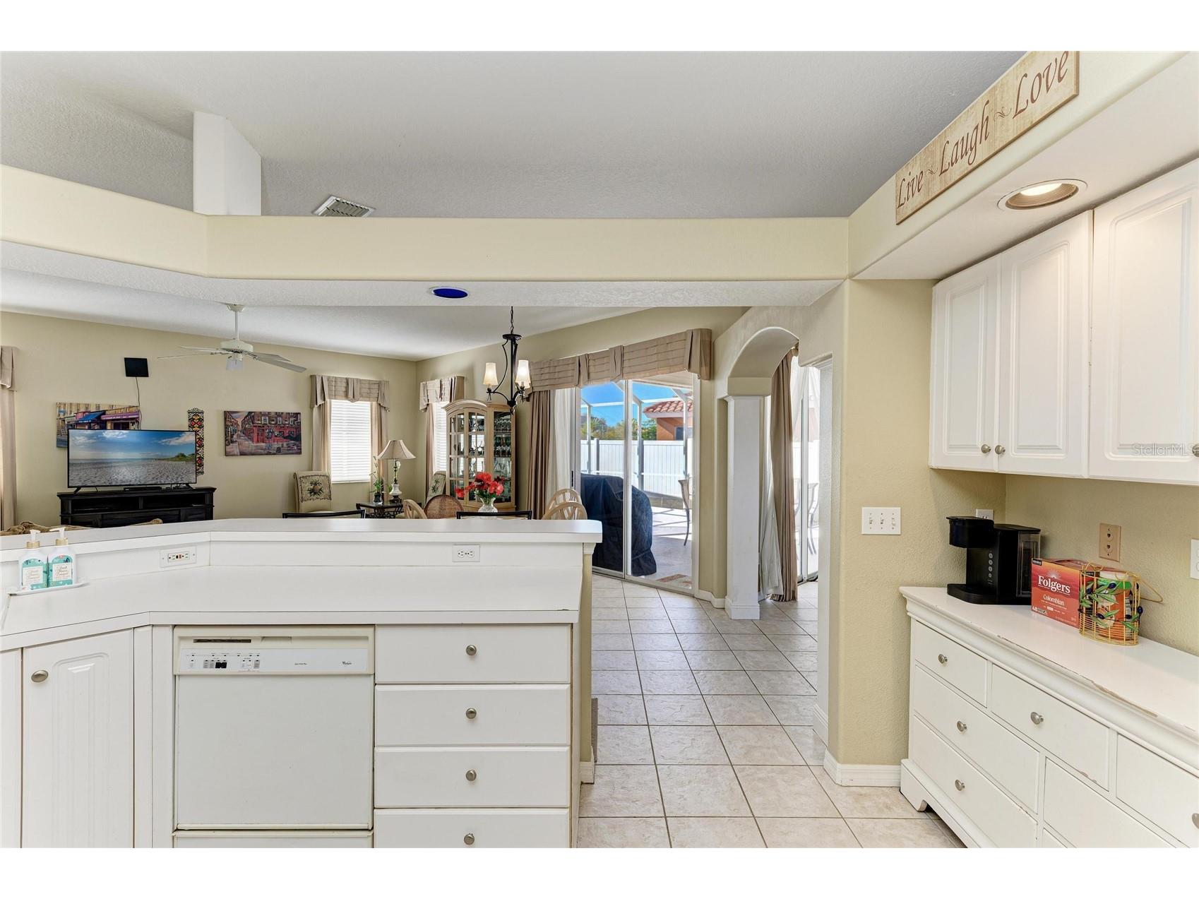7122 42nd Court E Sarasota FL 34243 A4681448 image26