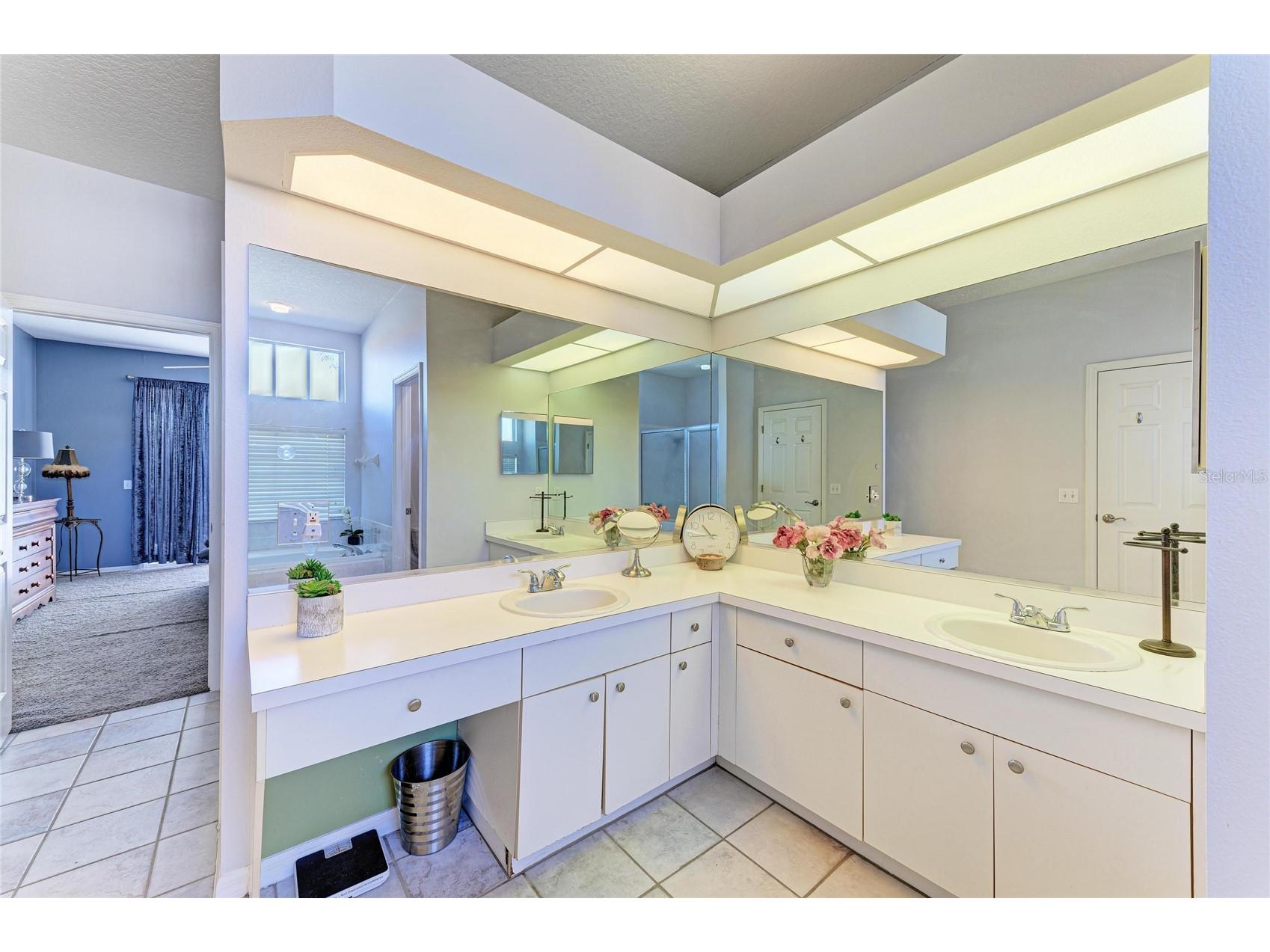 7122 42nd Court E Sarasota FL 34243 A4681448 image32