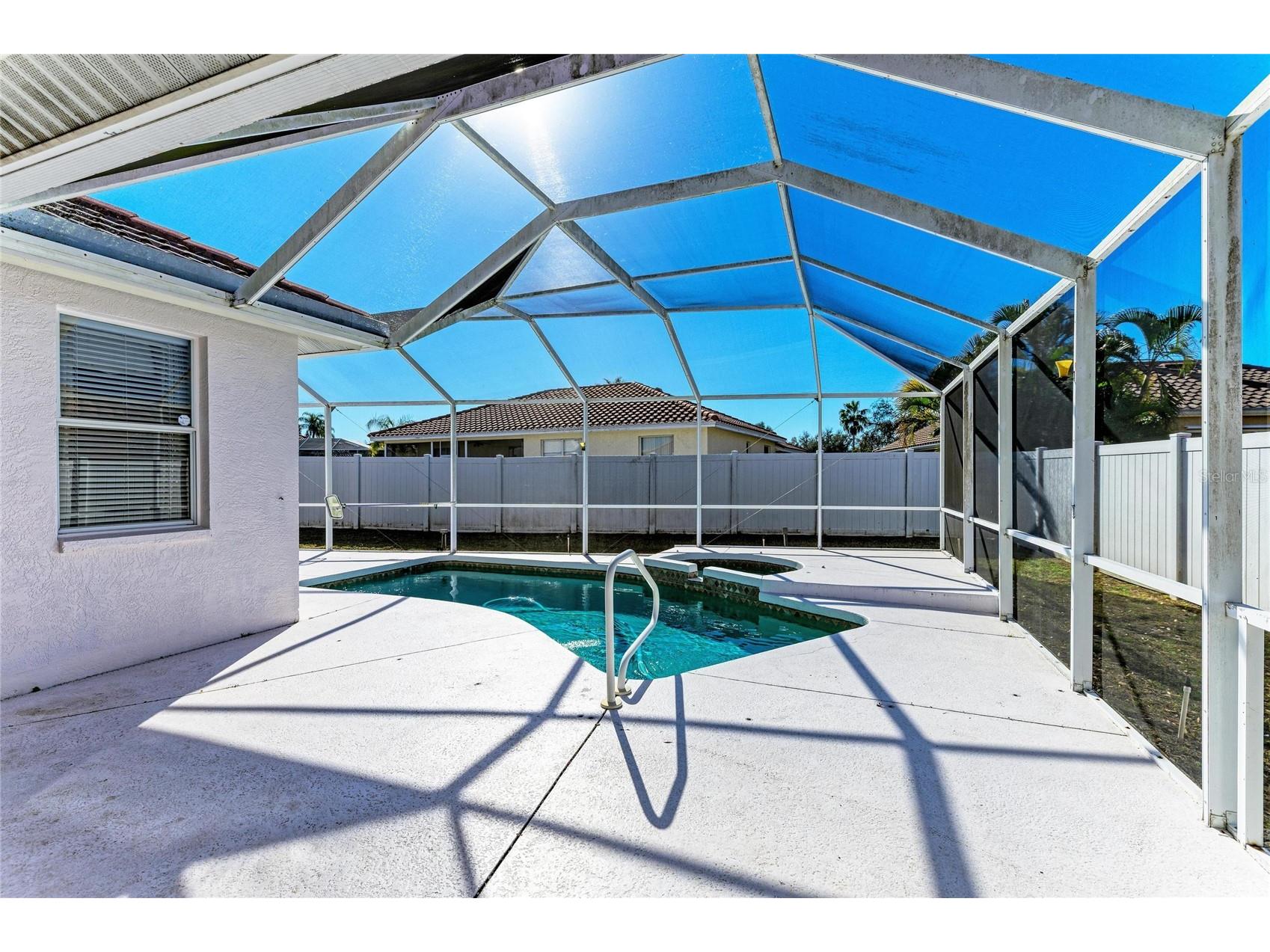 7122 42nd Court E Sarasota FL 34243 A4681448 image43