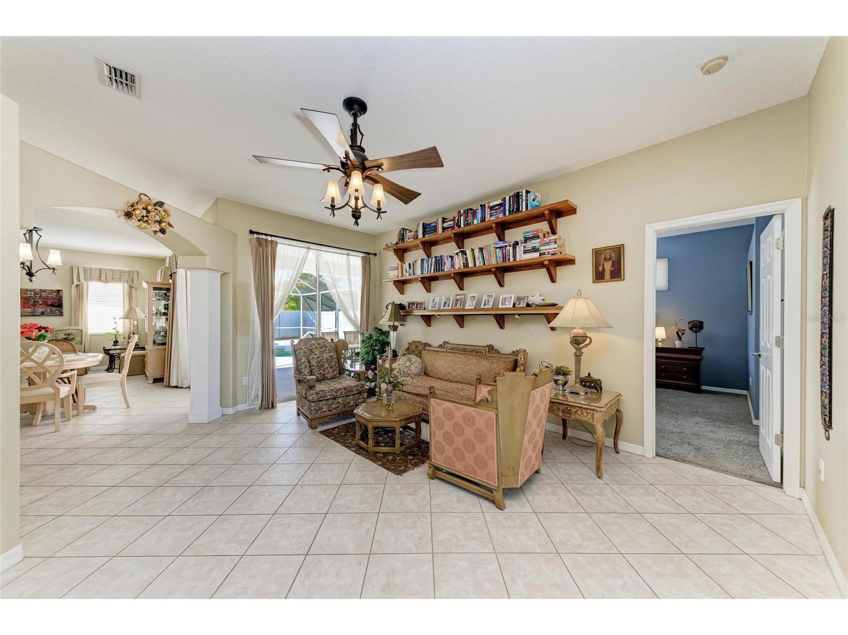 7122 42nd Court E Sarasota FL 34243 A4681448 image9
