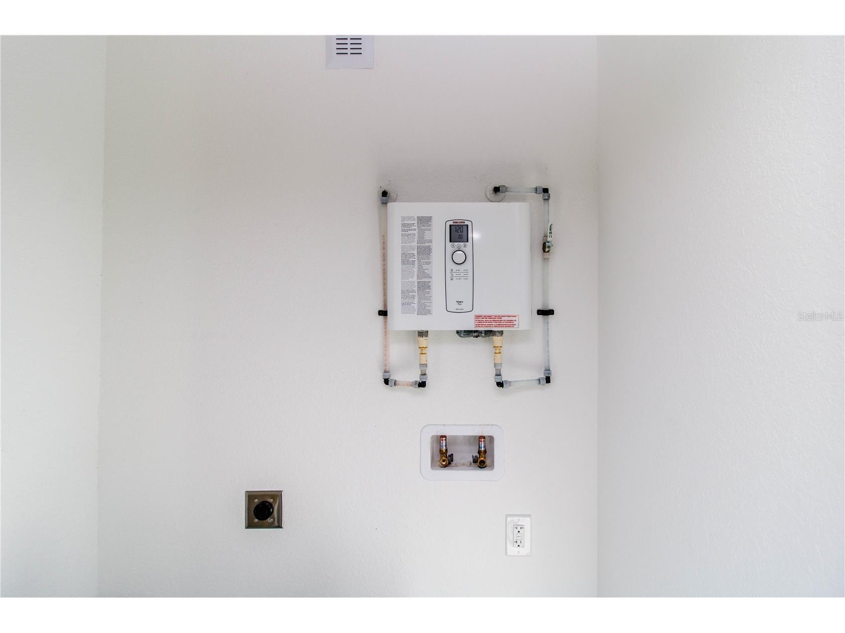 7122 Astor Drive New Port Richey FL 34652 W7882337 image21