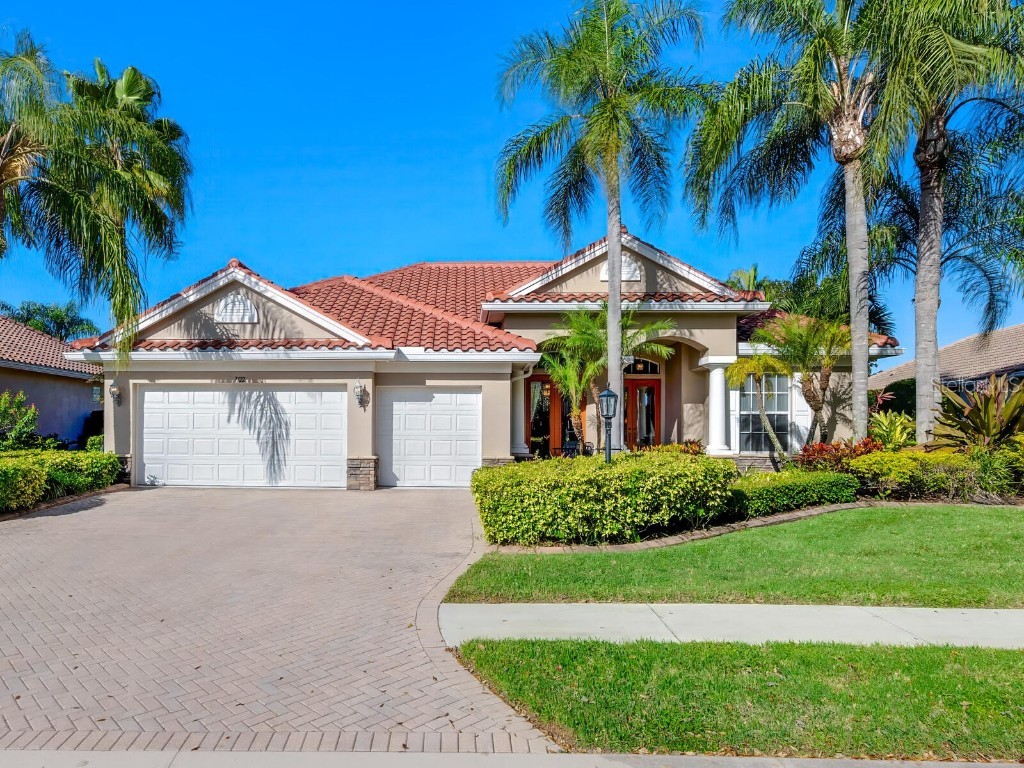 7122 Treymore Court Sarasota FL 34243 A4586143 image1