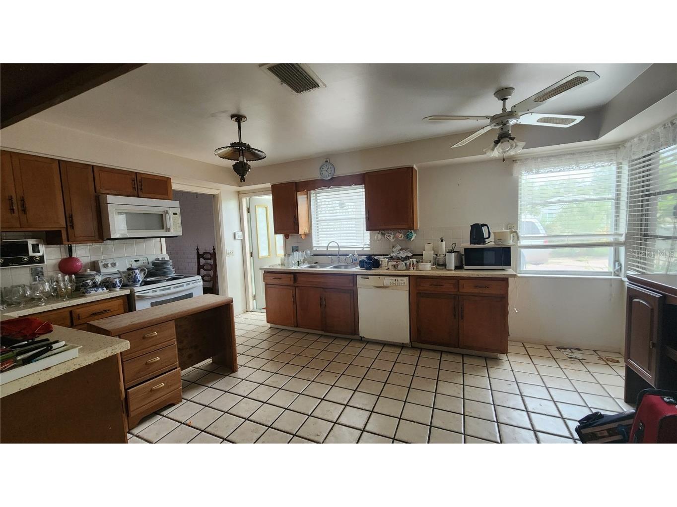 7124 Jasmin Drive New Port Richey FL 34652 W7878428 image7