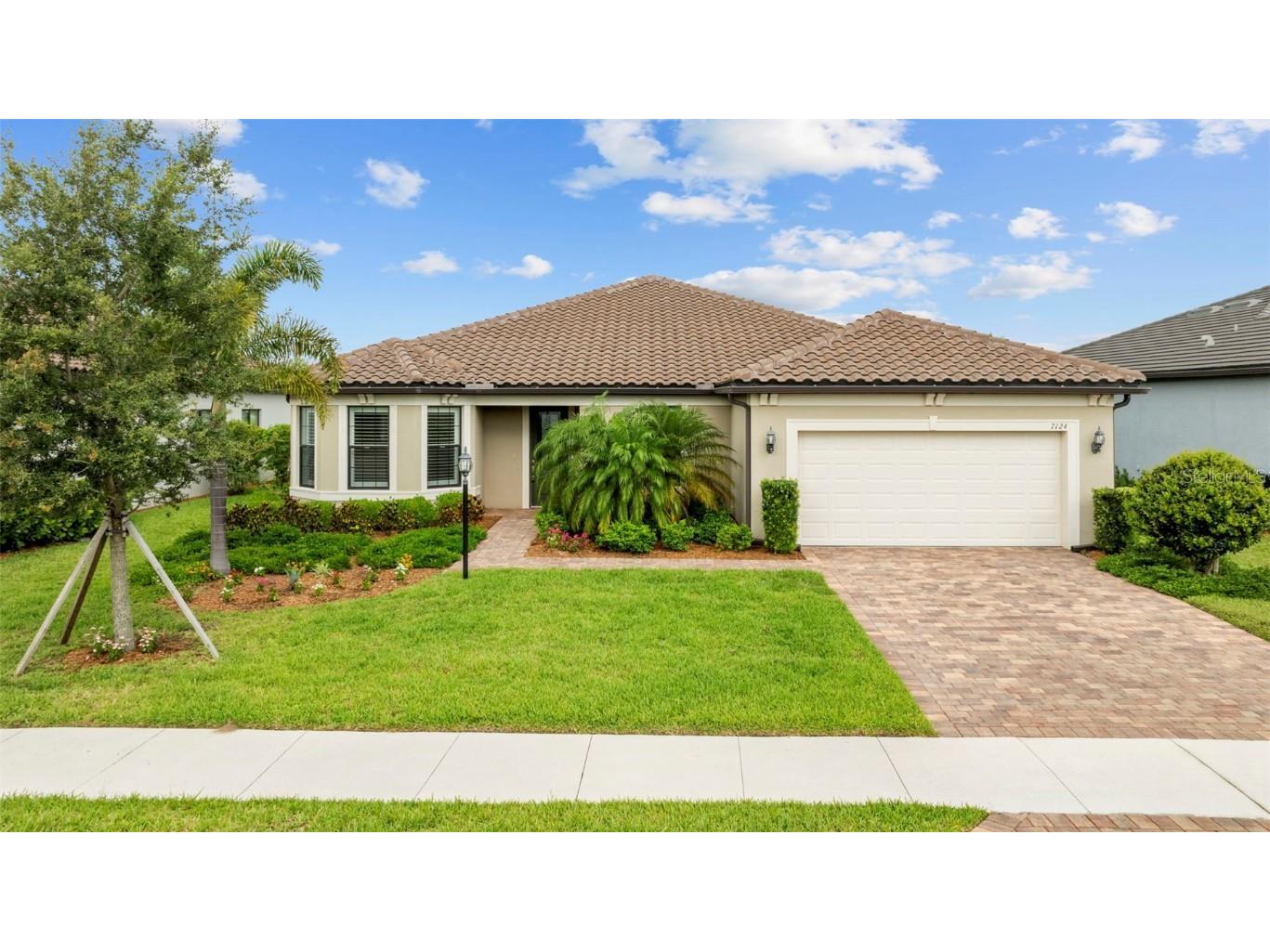 7124 Summerland Cove Bradenton FL 34202 A4615043 image1