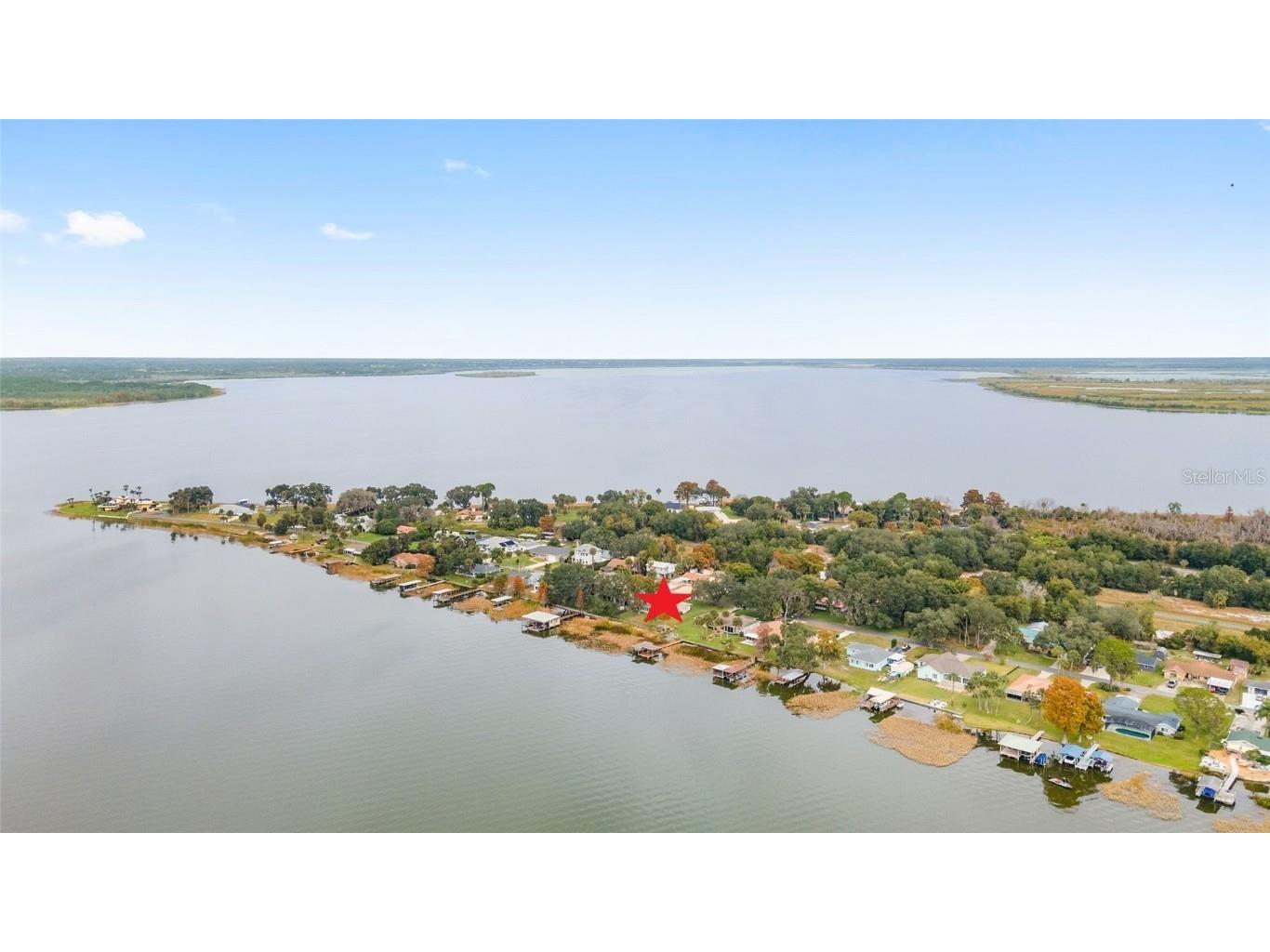 7124 Treasure Island Road Leesburg FL 34788 - LAKE GRIFFIN G5076708 image1