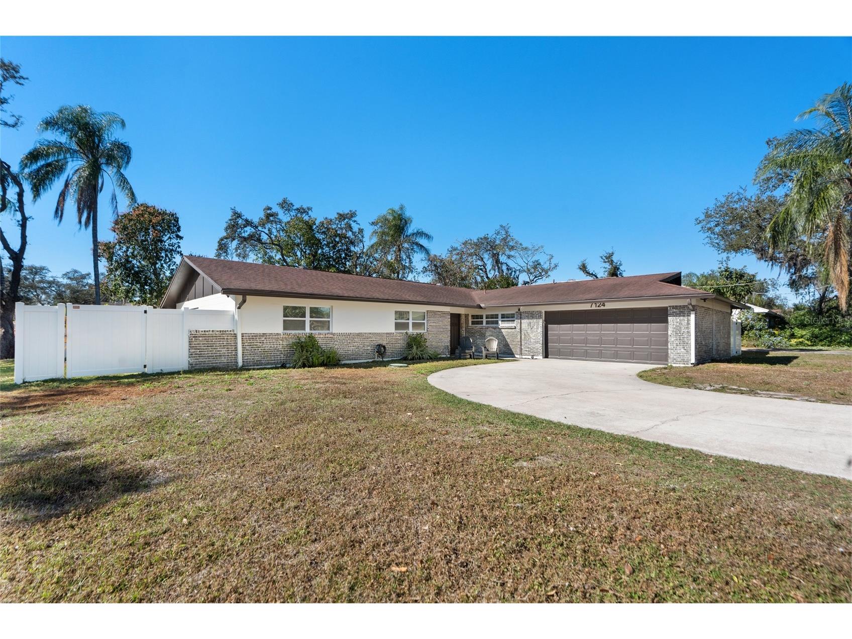 7124 Wrenwood Circle Tampa FL 33617 W7882549 image1