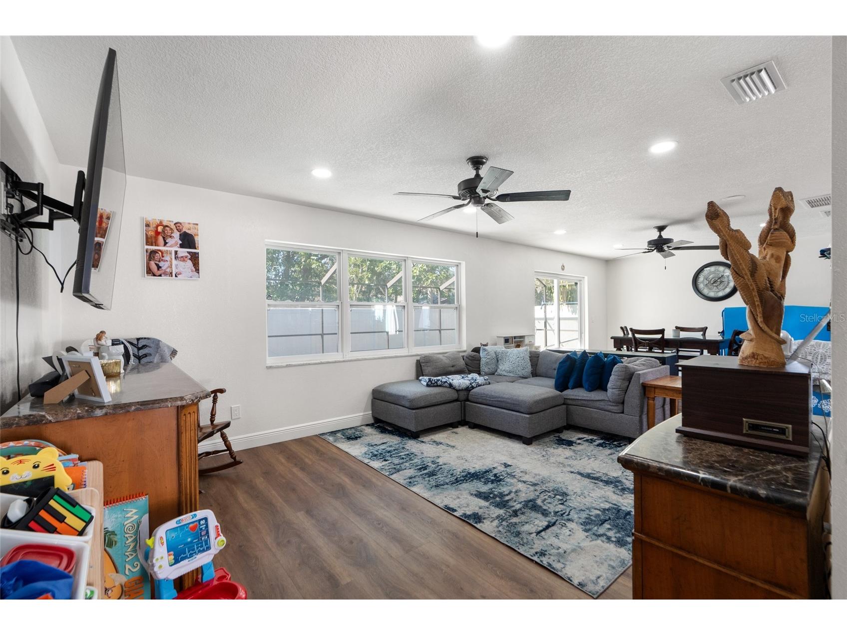 7124 Wrenwood Circle Tampa FL 33617 W7882549 image15