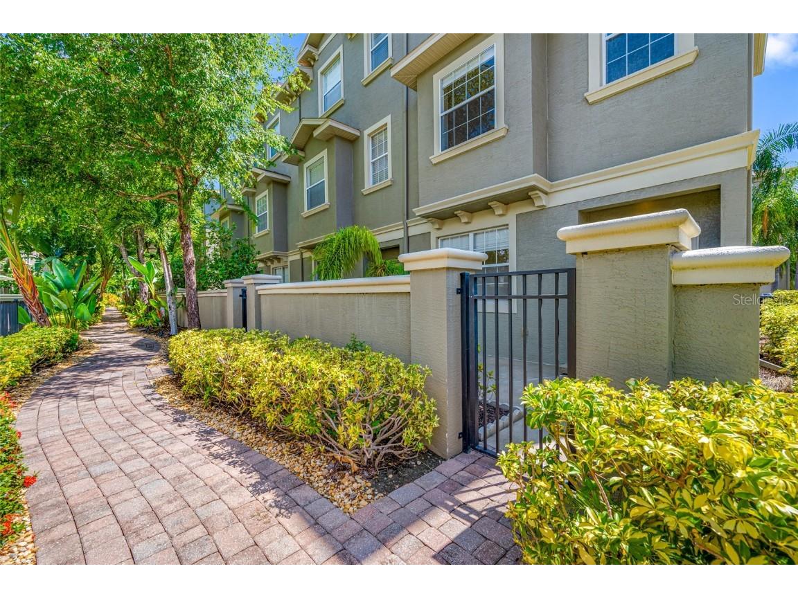 7125 102nd Lane Seminole FL 33772 TB8420874 image1