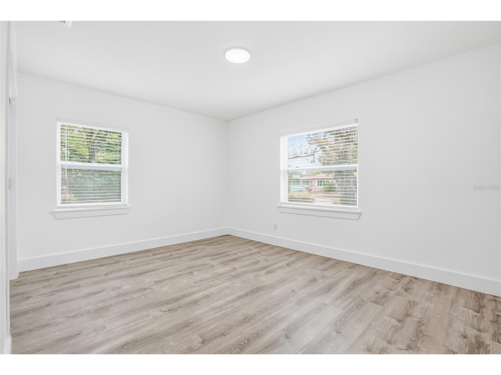 7125 5th Avenue N Saint Petersburg FL 33710 TB8489465 image13