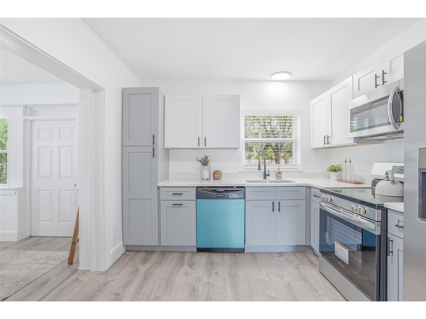 7125 5th Avenue N Saint Petersburg FL 33710 TB8489465 image6