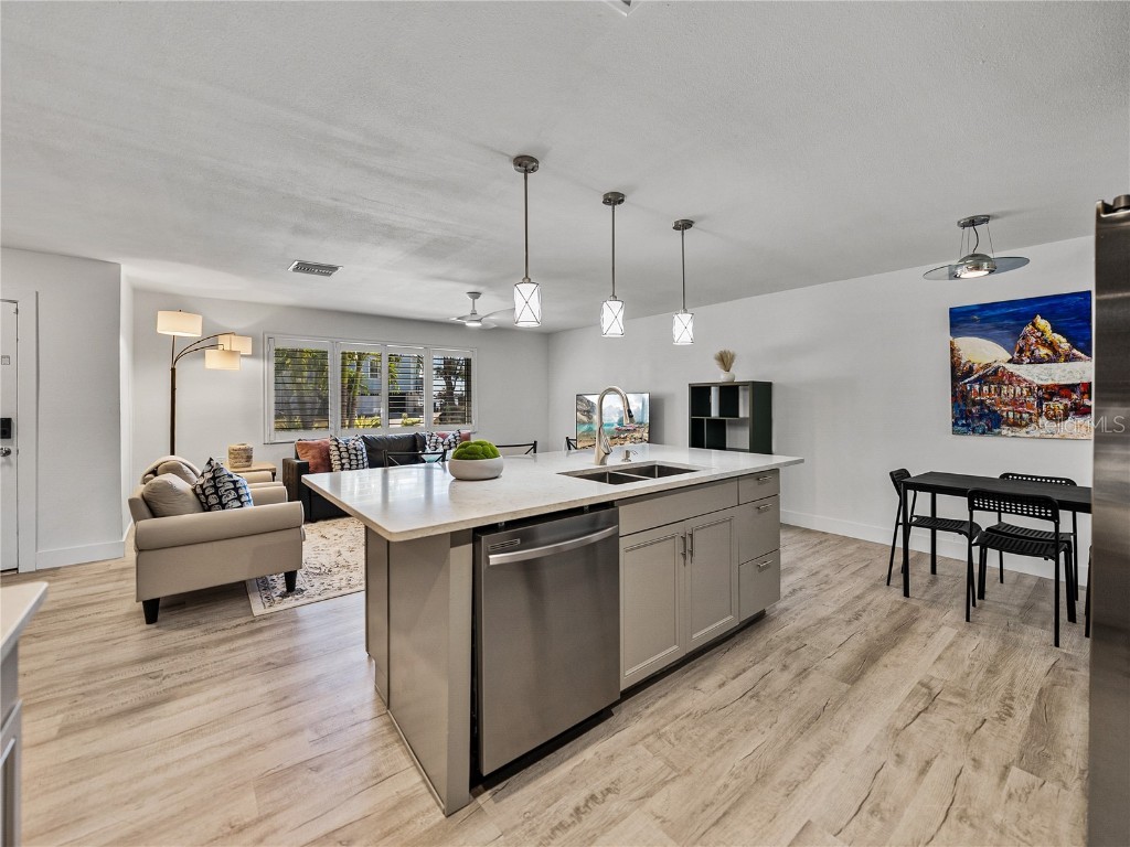 7125 S Shore Drive S South Pasadena FL 33707 TB8437246 image22