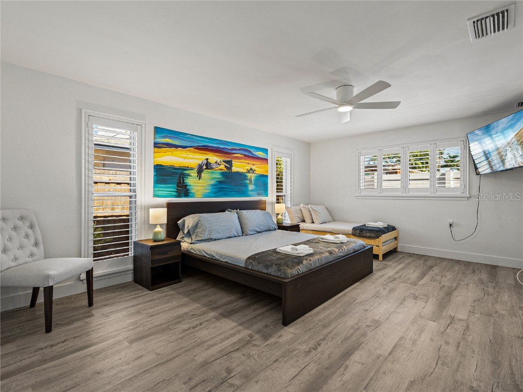 7125 S Shore Drive S South Pasadena FL 33707 TB8437246 image29