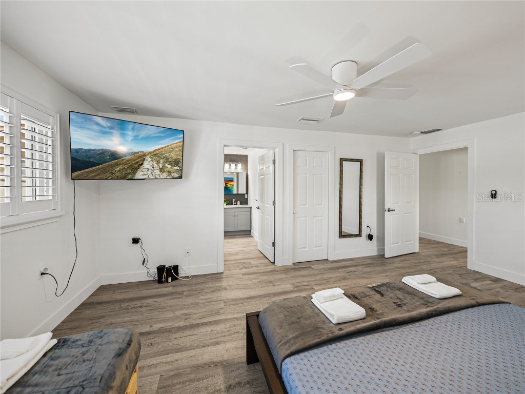 7125 S Shore Drive S South Pasadena FL 33707 TB8437246 image33