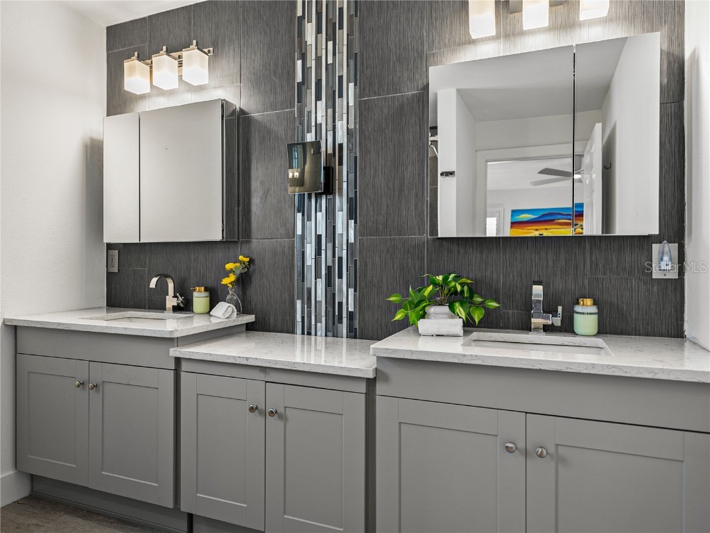 7125 S Shore Drive S South Pasadena FL 33707 TB8437246 image36