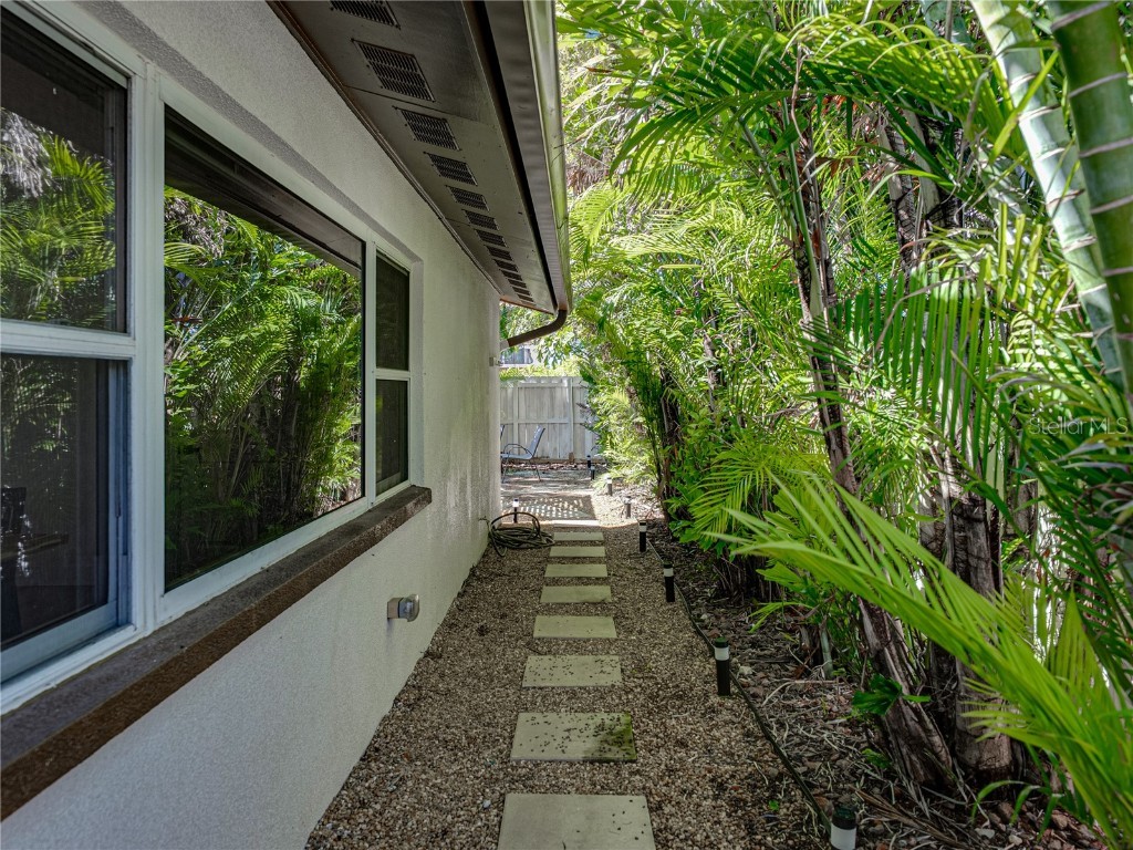 7125 S Shore Drive S South Pasadena FL 33707 TB8437246 image50