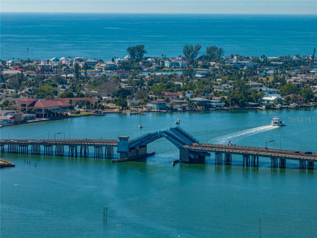 7125 S Shore Drive S South Pasadena FL 33707 TB8437246 image73