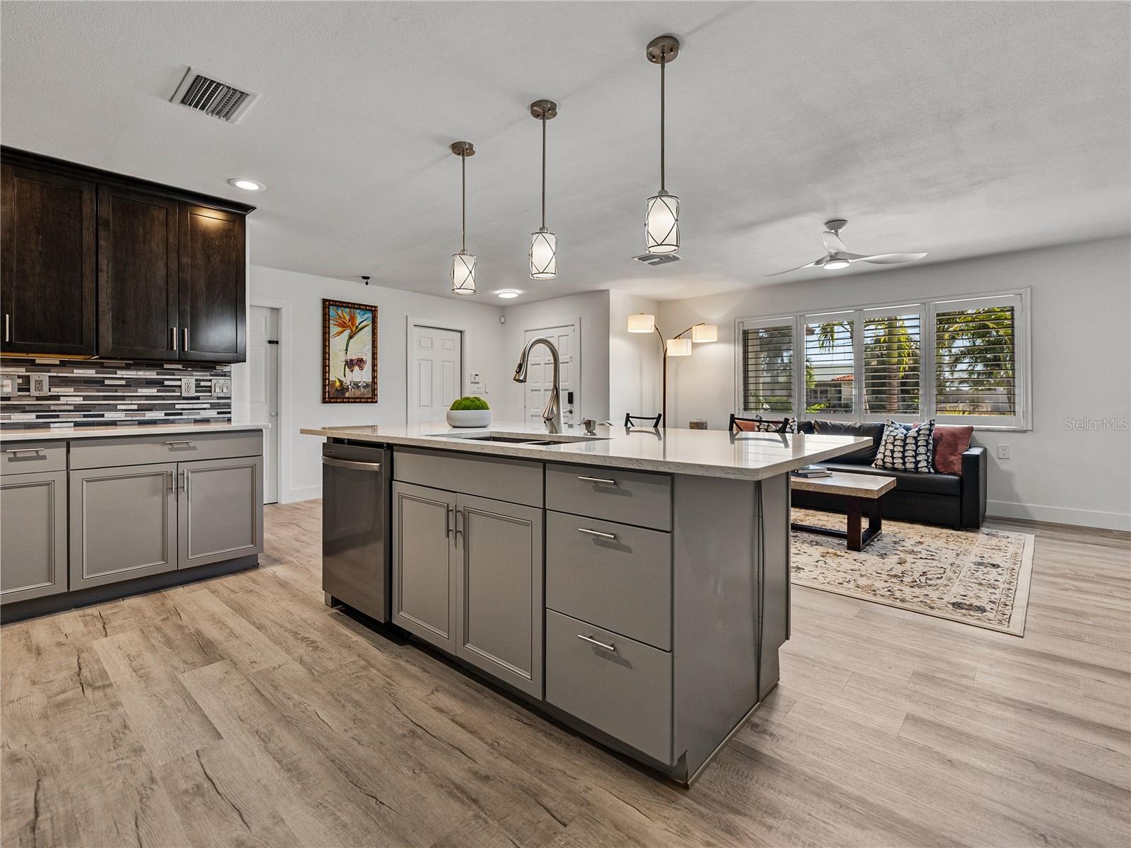 7125 S Shore Drive S South Pasadena FL 33707 TB8487920 image20