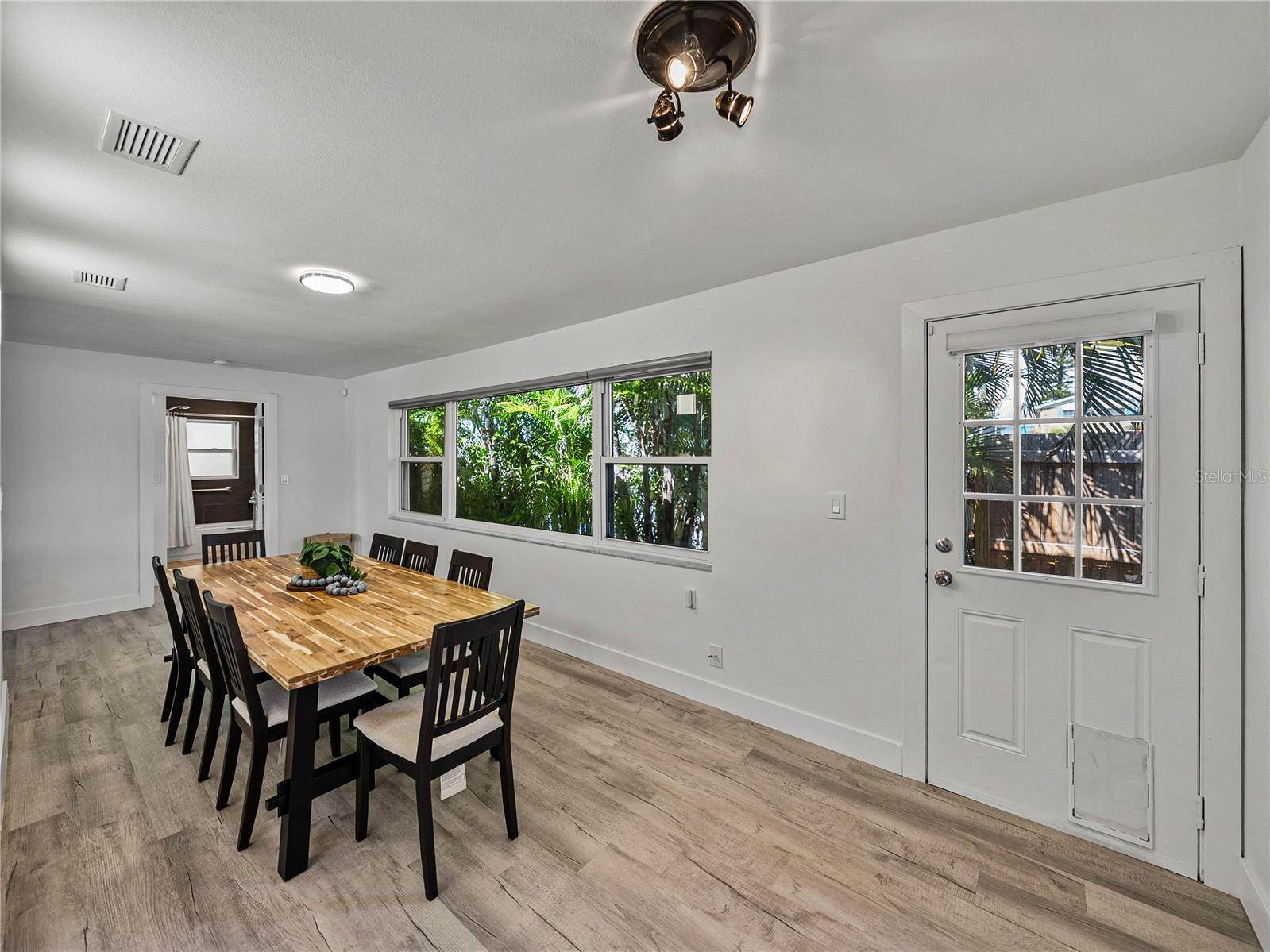 7125 S Shore Drive S South Pasadena FL 33707 TB8487920 image24