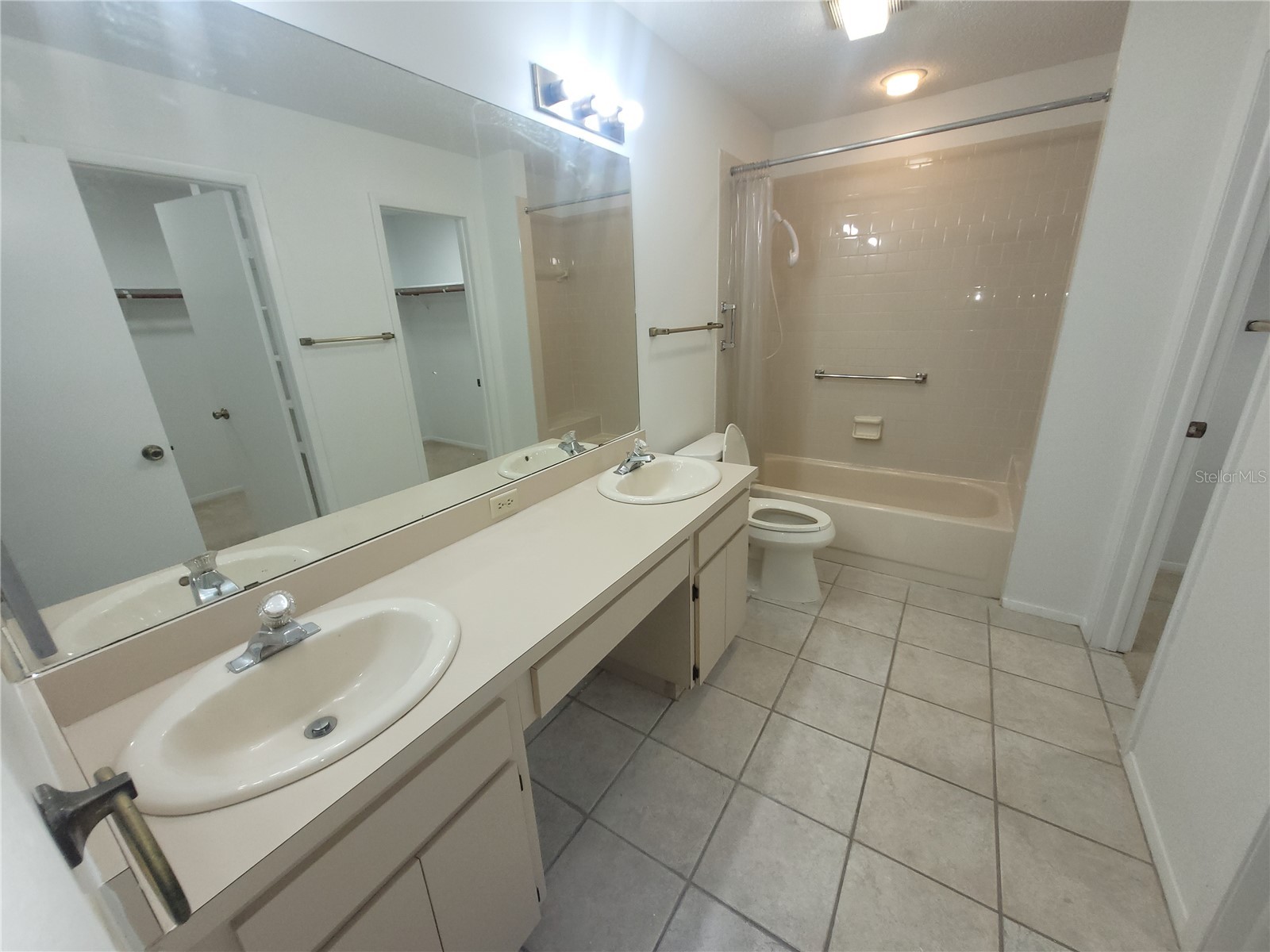 7125 Silvermill Drive Tampa FL 33635 TB8509450 image12