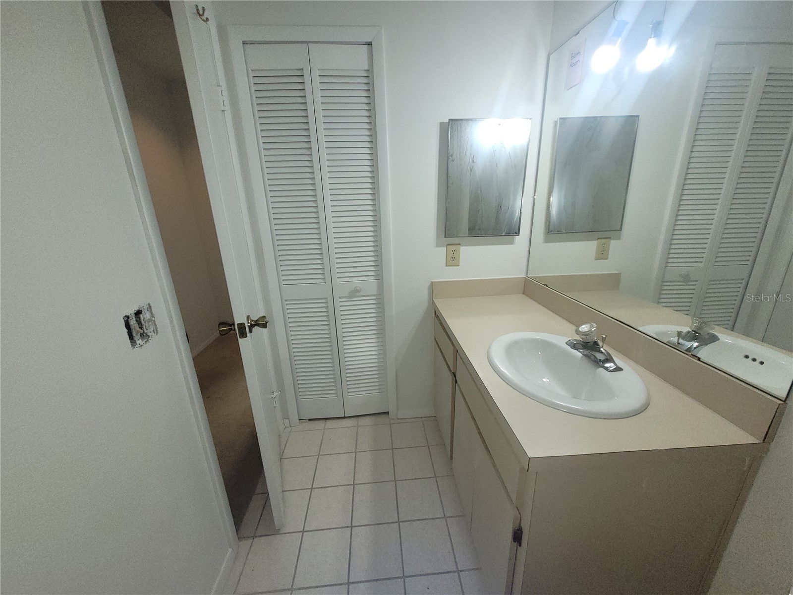 7125 Silvermill Drive Tampa FL 33635 TB8509450 image16