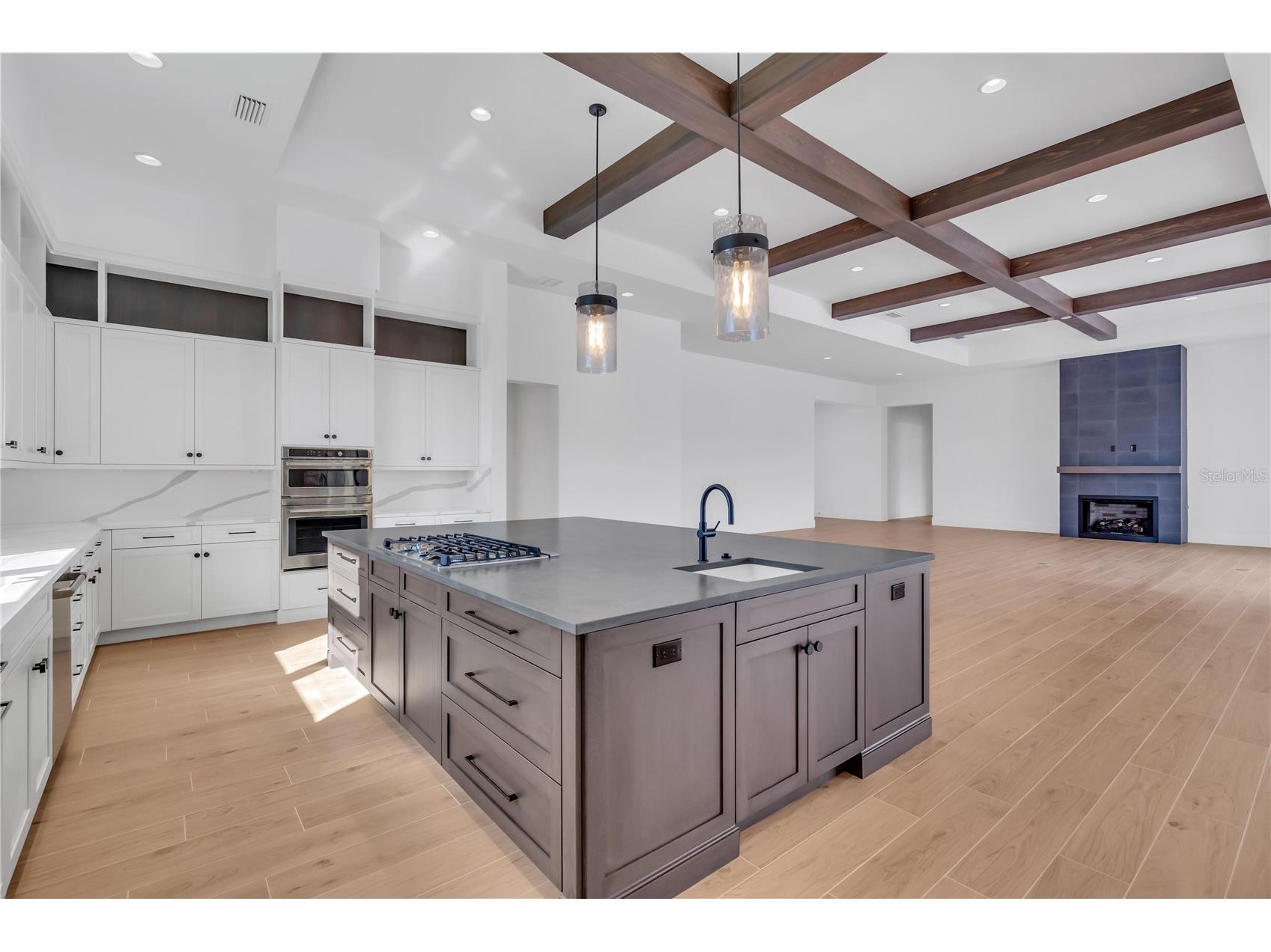 7125 Westmoreland Drive Sarasota FL 34243 - BOWLES CREEK A4675672 image12