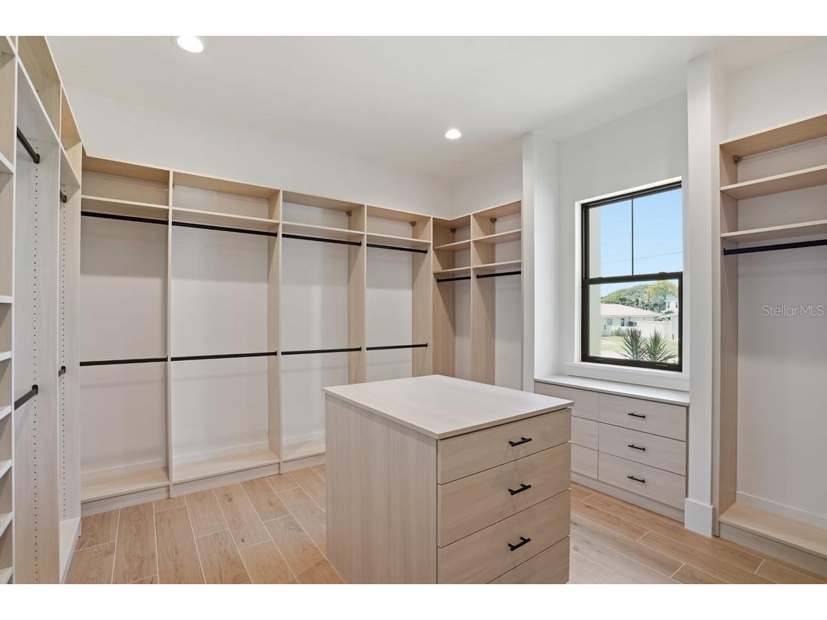 7125 Westmoreland Drive Sarasota FL 34243 - BOWLES CREEK A4675672 image18