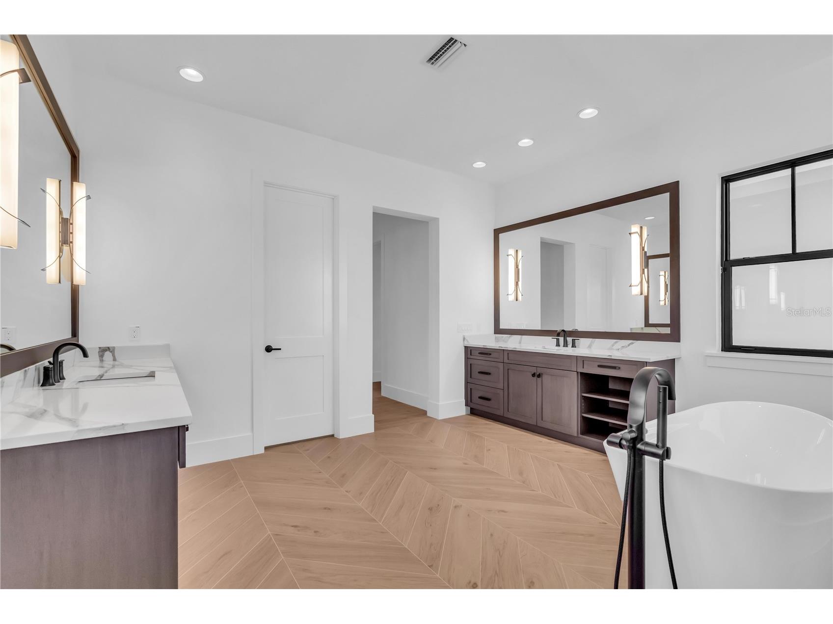 7125 Westmoreland Drive Sarasota FL 34243 - BOWLES CREEK A4675672 image26