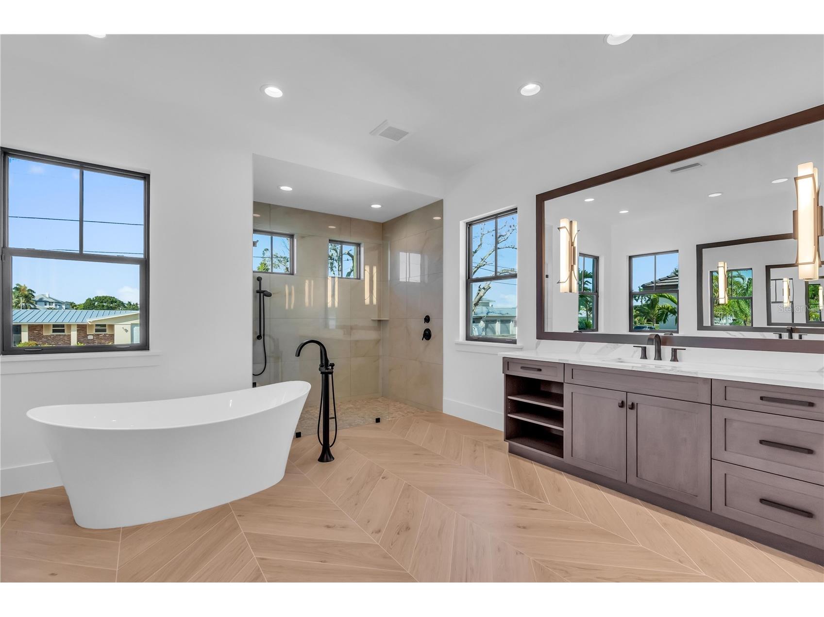 7125 Westmoreland Drive Sarasota FL 34243 - BOWLES CREEK A4675672 image27