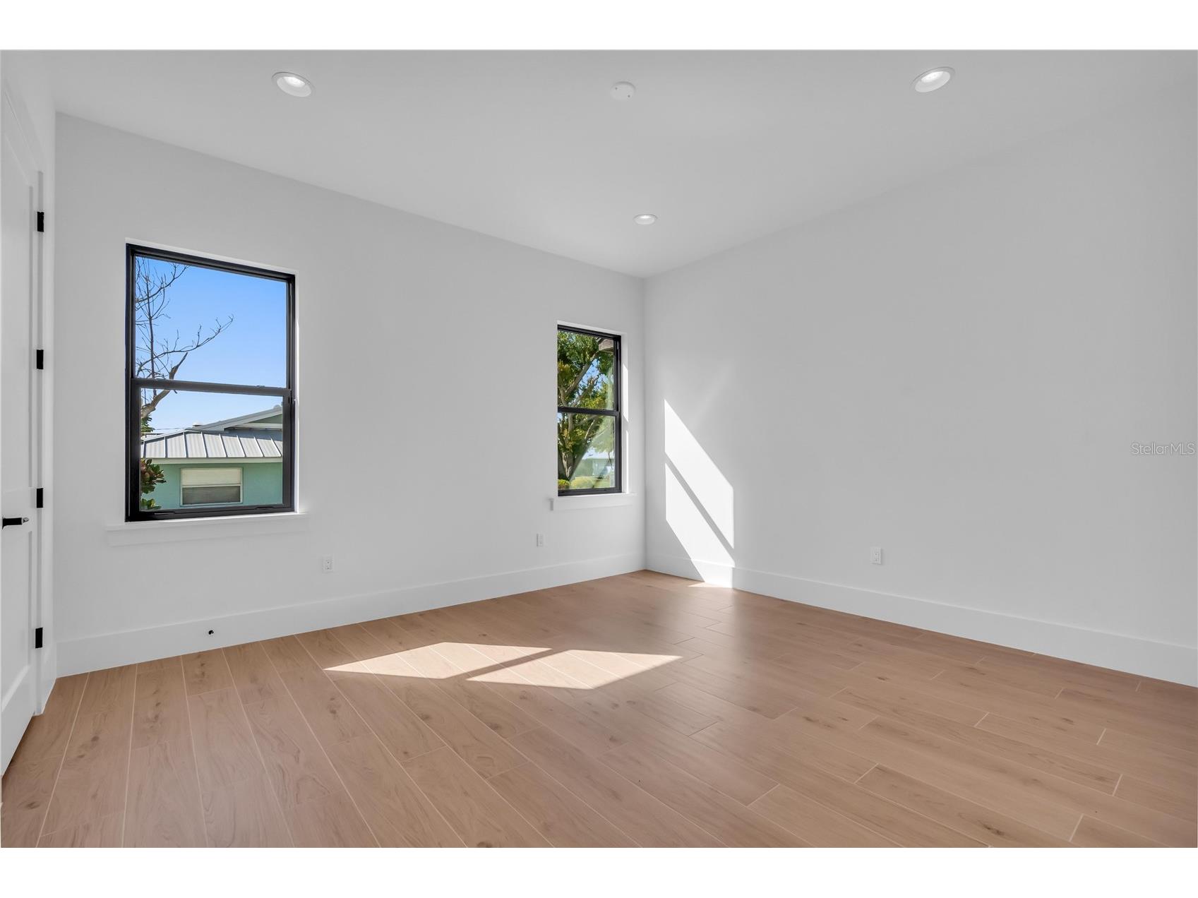 7125 Westmoreland Drive Sarasota FL 34243 - BOWLES CREEK A4675672 image39