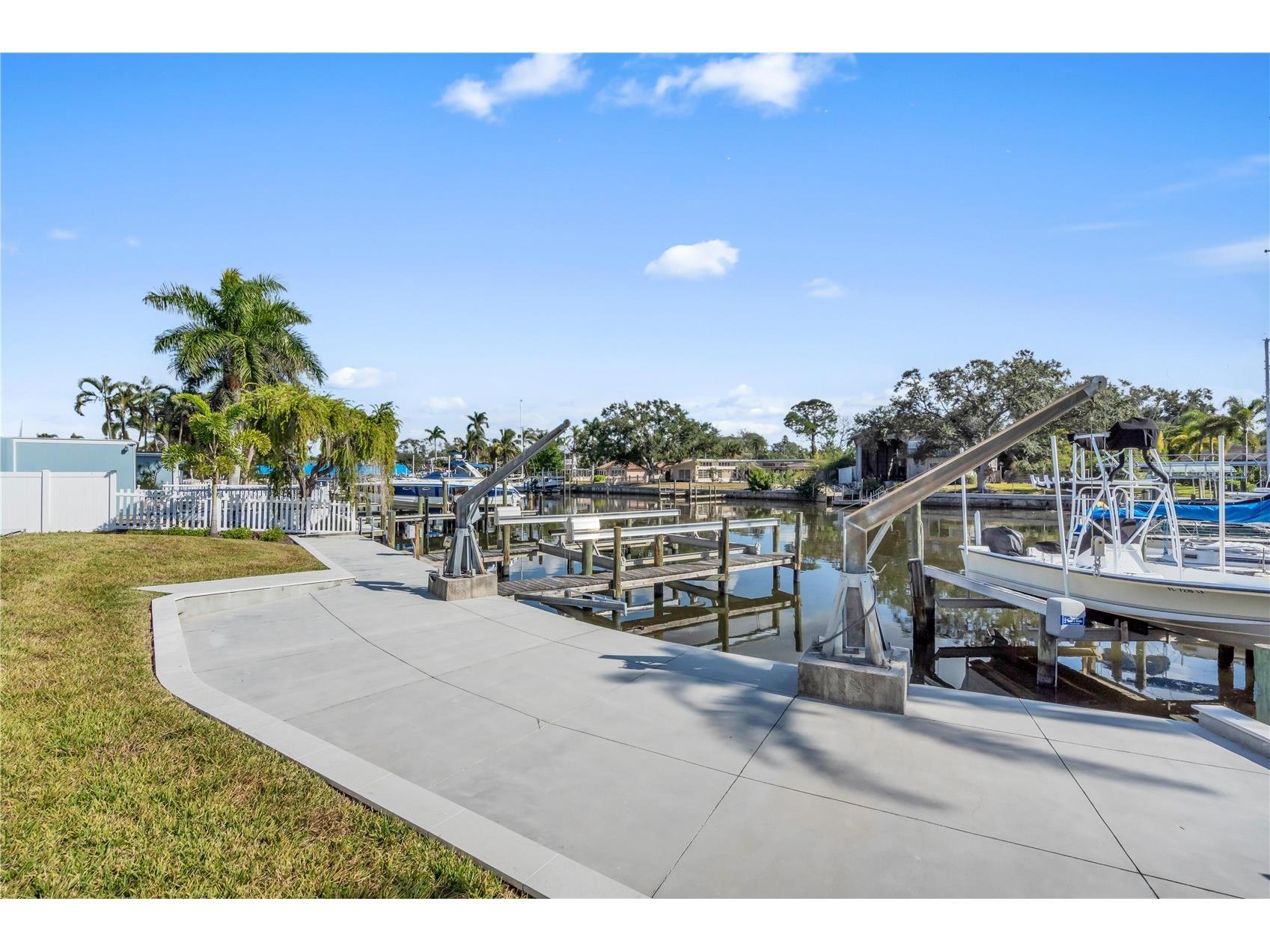 7125 Westmoreland Drive Sarasota FL 34243 - BOWLES CREEK A4675672 image50