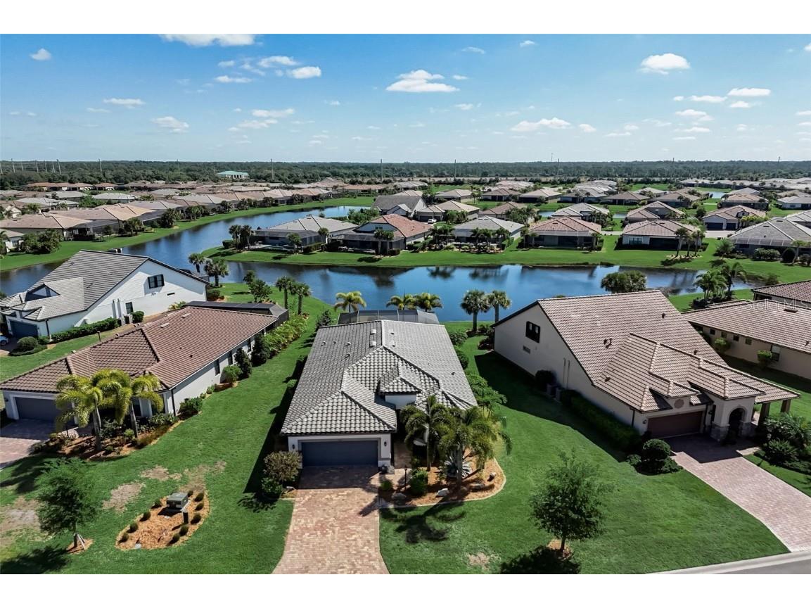 7125 Woodville Cove Lakewood Ranch FL 34202 A4605293 image1