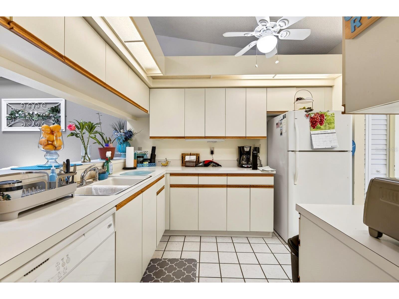 7126 28th Avenue Drive W #2250 Bradenton FL 34209 A4694510 image5