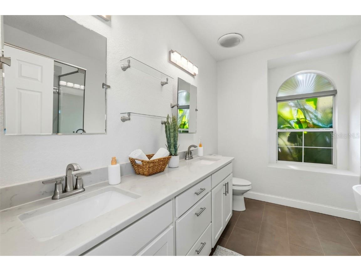 7126 Regina Way Orlando FL 32819 TB8312299 image13