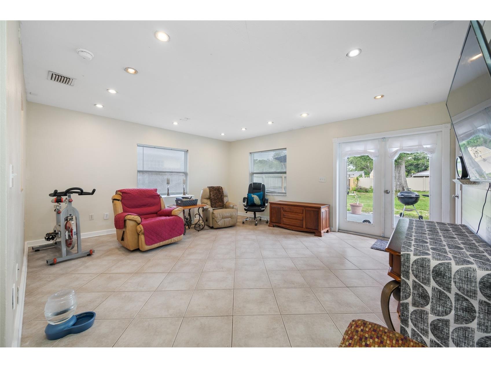 7128 64th Way N Pinellas Park FL 33781 TB8518382 image19