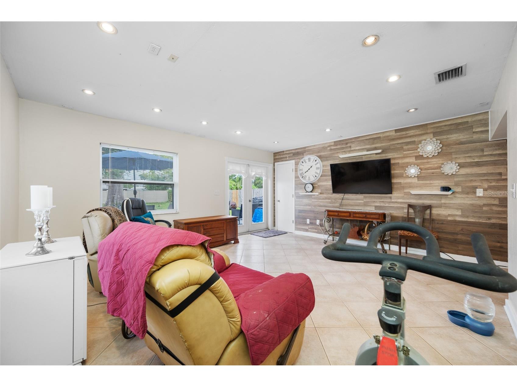 7128 64th Way N Pinellas Park FL 33781 TB8518382 image27