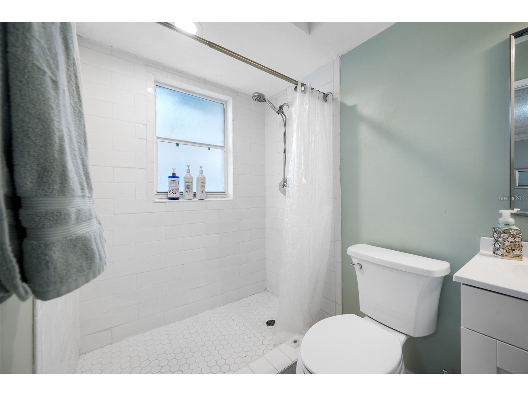 7128 64th Way N Pinellas Park FL 33781 TB8518382 image33