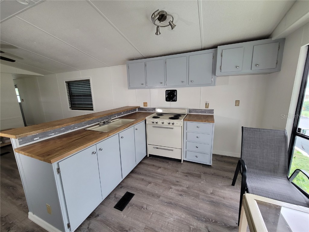 7128 El Torro Street Zephyrhills FL 33541 TB8426671 image12